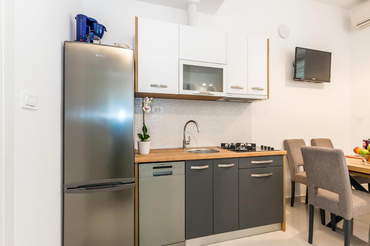 Apartmani Vesna Grebaštica Eksteriør bilde