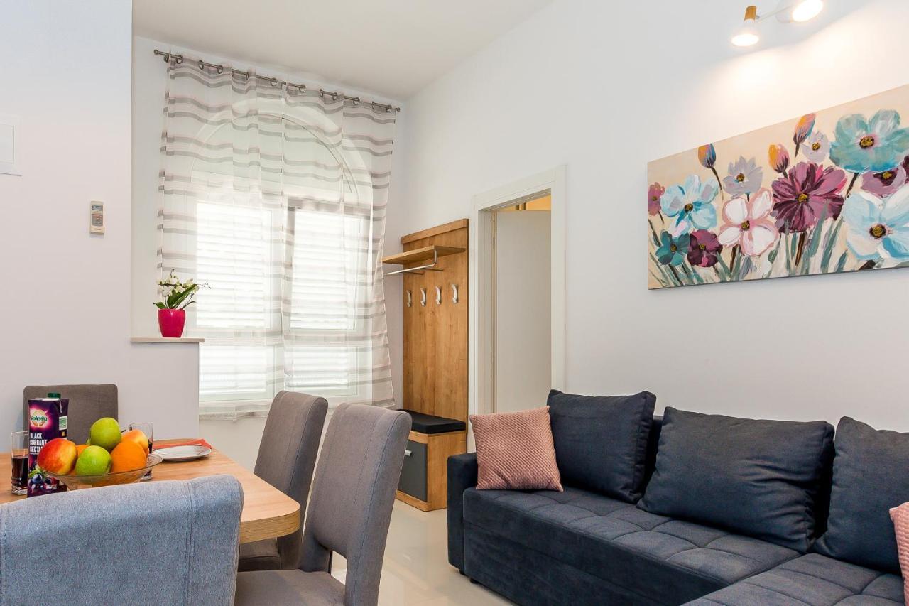 Apartmani Vesna Grebaštica Eksteriør bilde