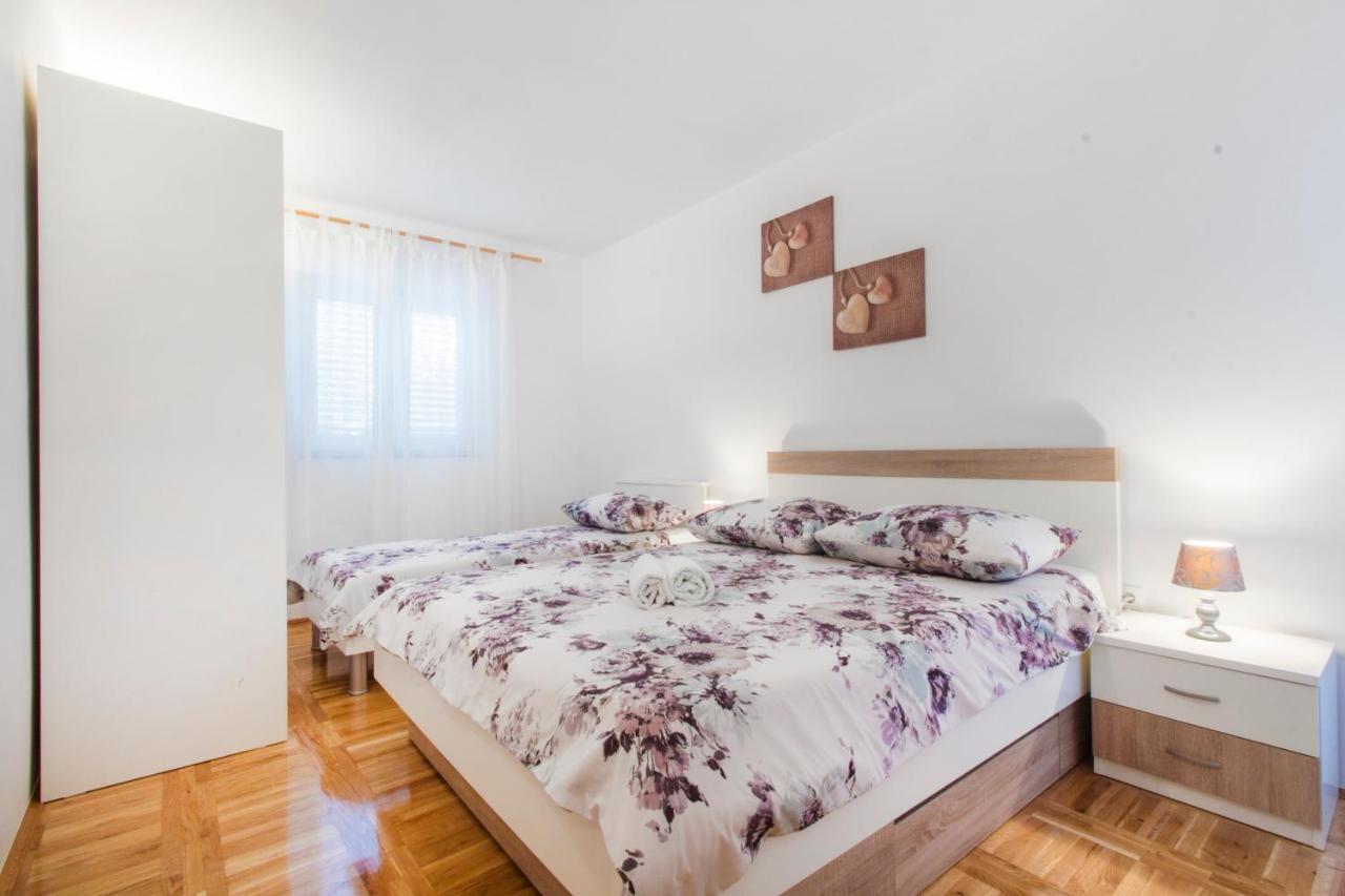 Apartmani Vesna Grebaštica Eksteriør bilde