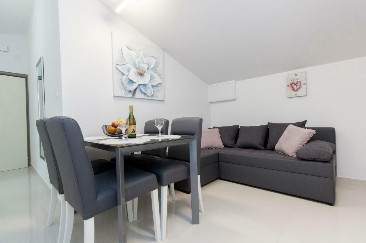 Apartmani Vesna Grebaštica Eksteriør bilde