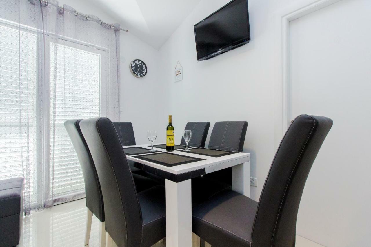 Apartmani Vesna Grebaštica Eksteriør bilde